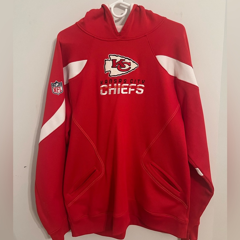 Reebok XL Kansas City Chiefs hooded sweatshirt